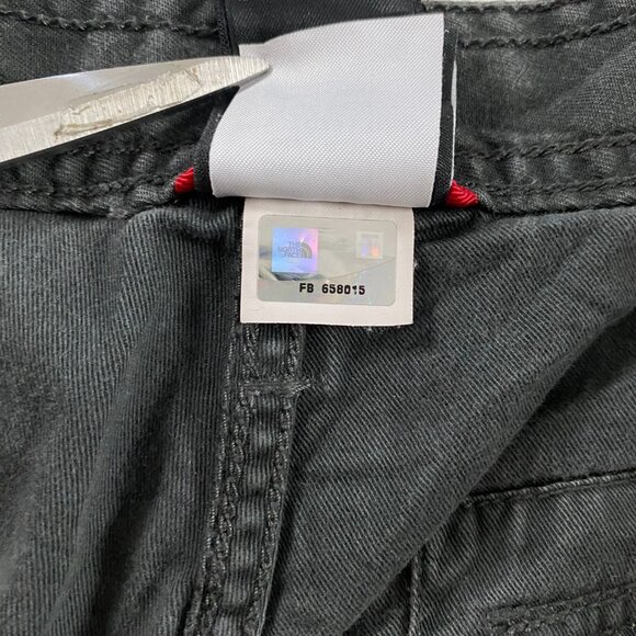 The North Face Cargo Shorts Mens Size 40 Dark Gray Utility - Picture 8 of 13